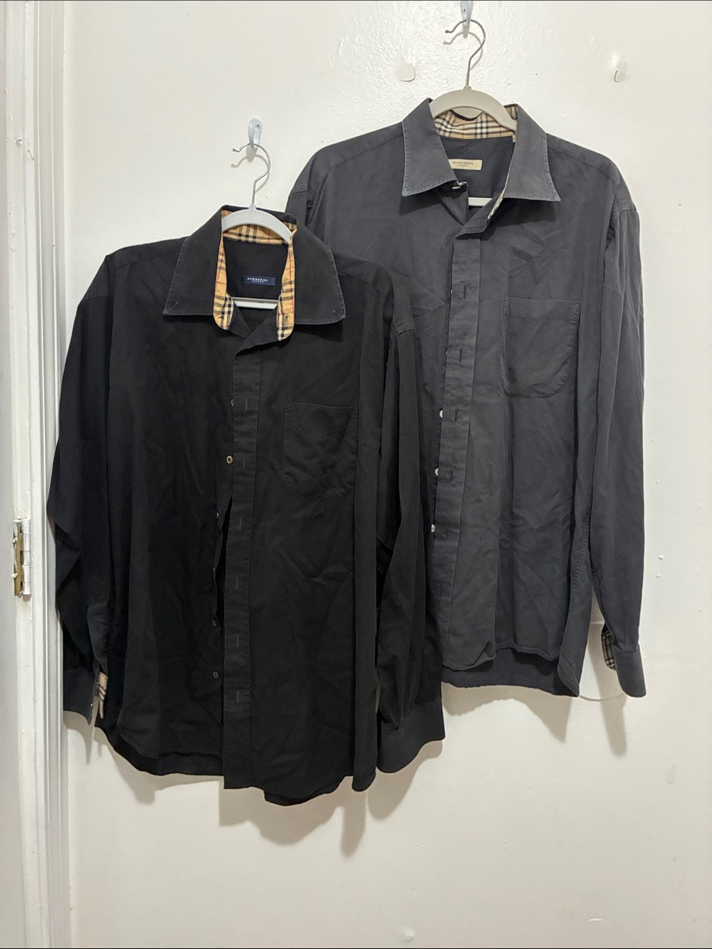 Burberry Black Men's Button-Up Shirt with Signature Check Lining